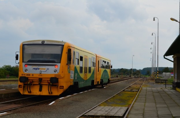 vlak-RegioNova-Kostelec-624x412